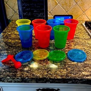 Take & Toss cups and lids set